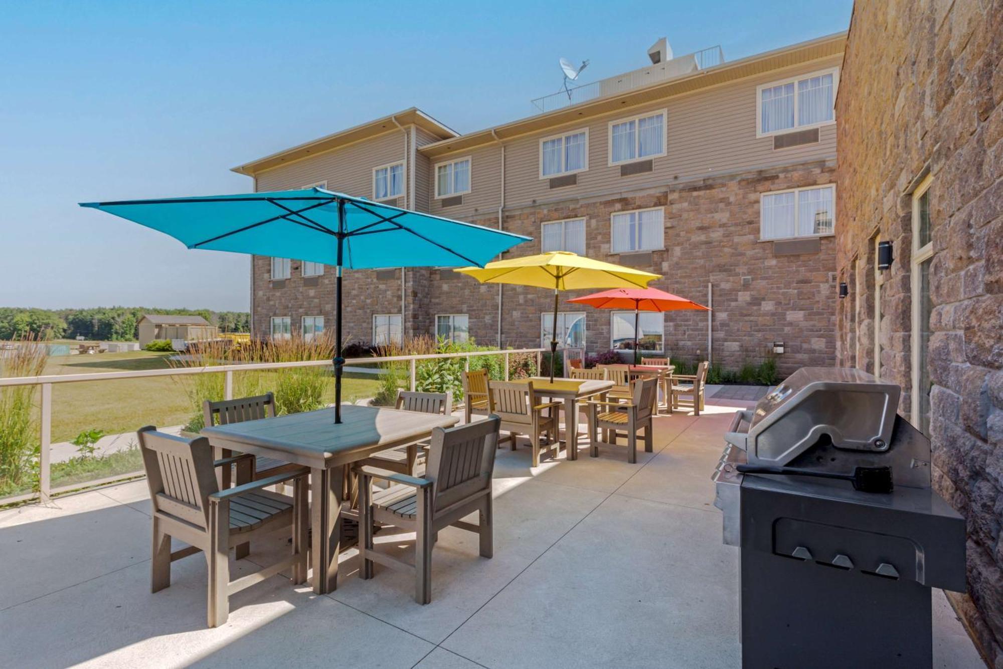 Best Western Plus Walkerton Hotel & Conference Centre Buitenkant foto